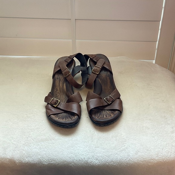Born Dark Brown Women's Sandals - Picture 1 of 7